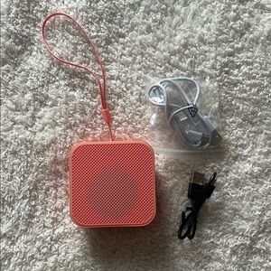 Sonix Coral Portable Bluetooth Speaker